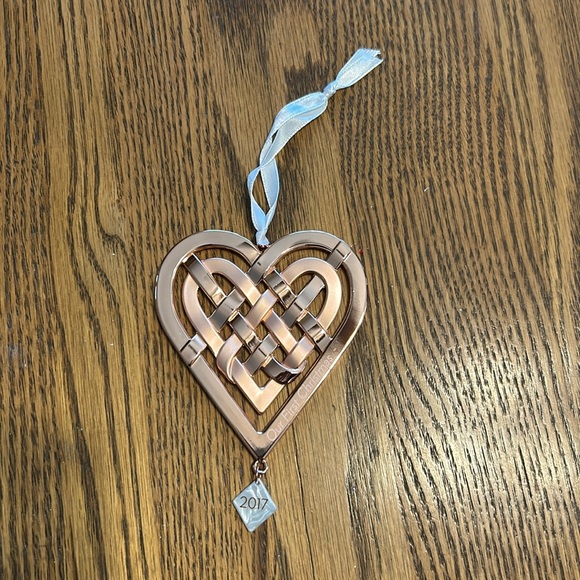Hallmark Our First Christmas 2017 Keepsake Ornament Metal Heart Woven Rose Gold - Picture 3 of 5